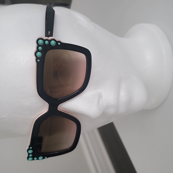 NWT Fendi Sunglasses - Picture 3 of 11